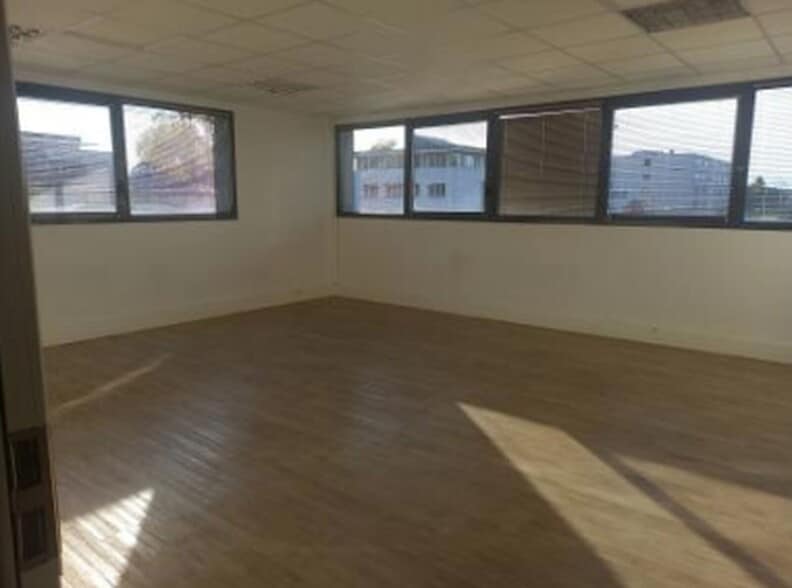 8 Impasse Rudolf Diesel, Mérignac for lease - Building Photo - Image 3 of 4