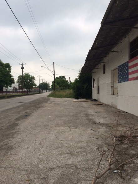 601 Lone Star Blvd, San Antonio, TX for sale - Other - Image 1 of 1