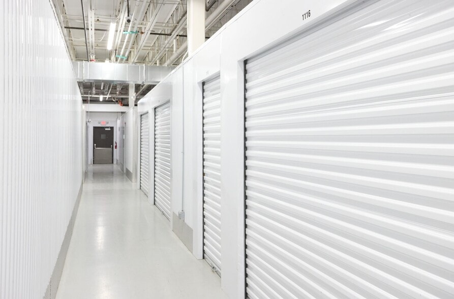 225 N Monroe St, Olathe, KS for sale - Building Photo - Image 3 of 11