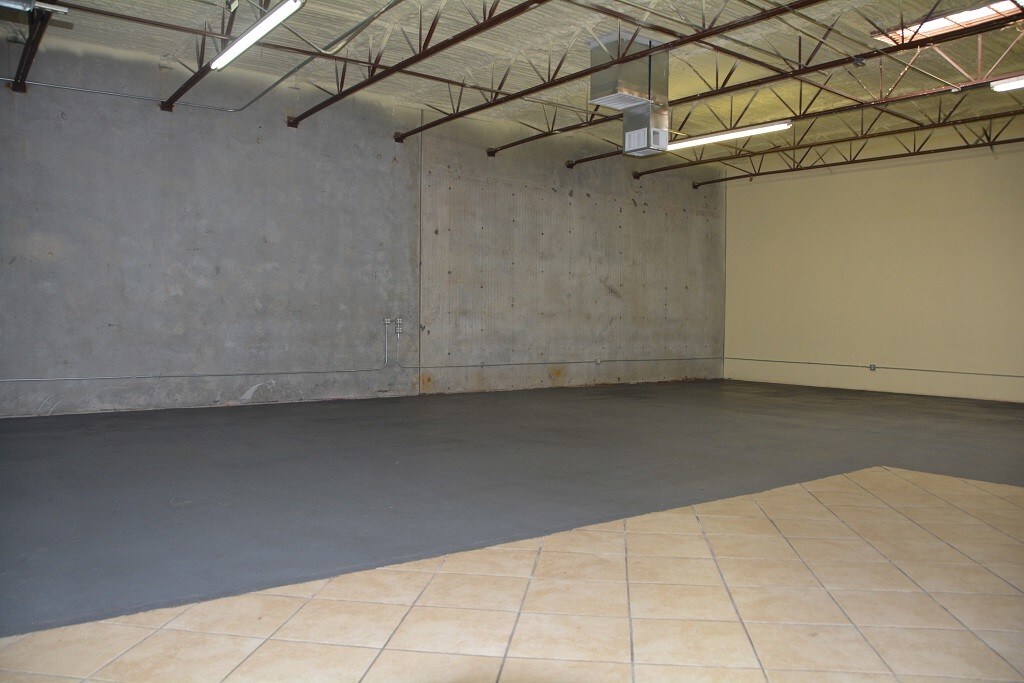 10901 Brooklet Dr, Houston, TX 77099