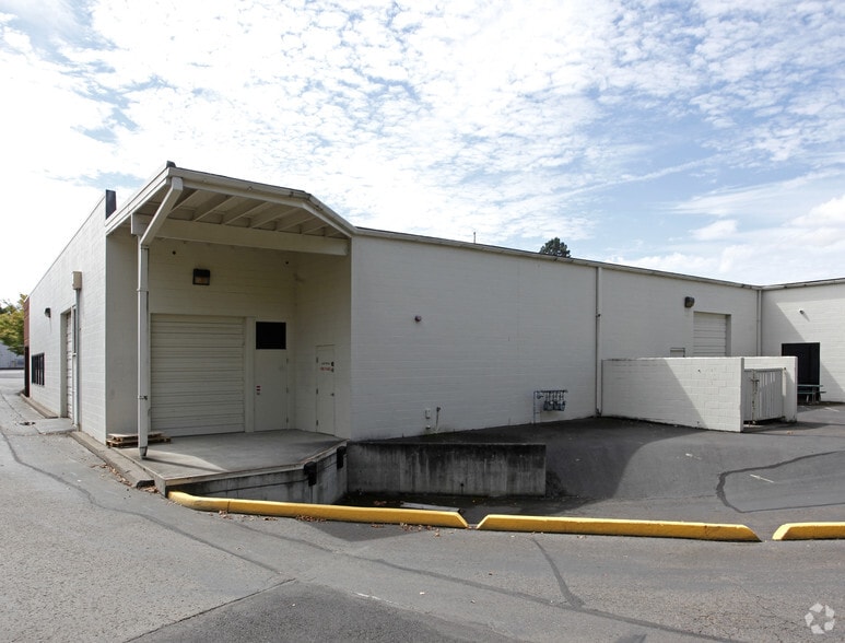 8905 SW Nimbus Ave, Beaverton, OR for lease - Building Photo - Image 3 of 9