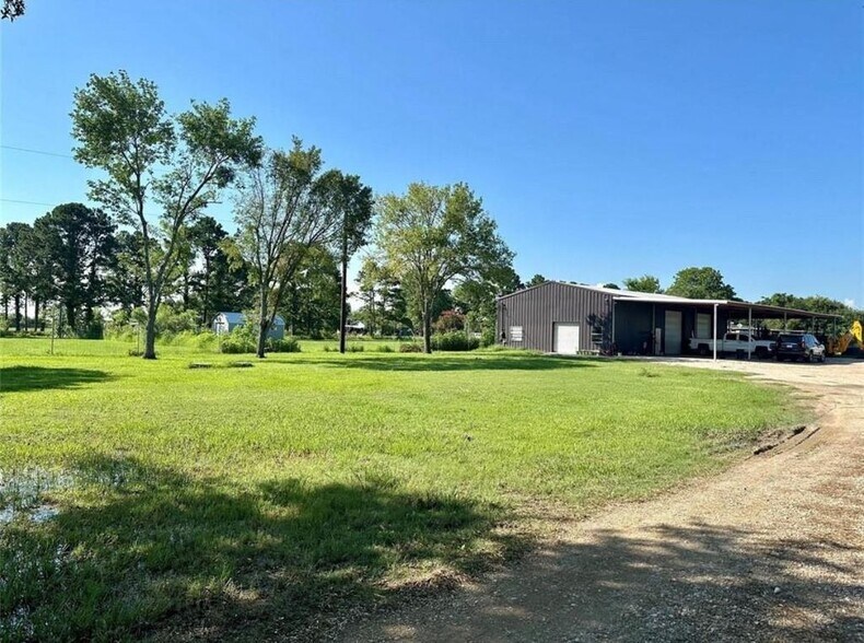 1713 Meyer Rd, Beasley, TX for lease - Building Photo - Image 3 of 7