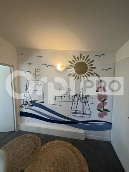Office in La Rochelle for sale - Interior Photo - Image 3 of 3