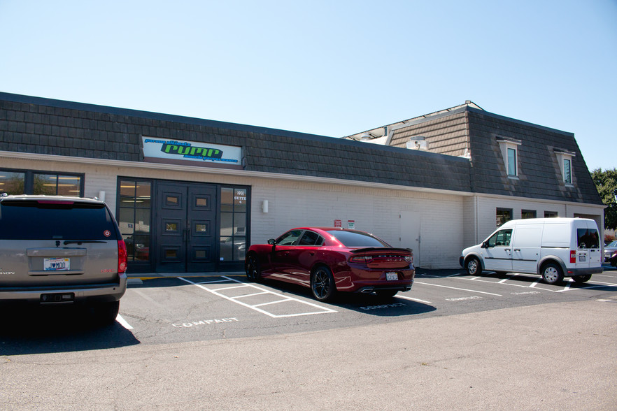 220 S Church St, Lodi, CA for lease - Building Photo - Image 3 of 27