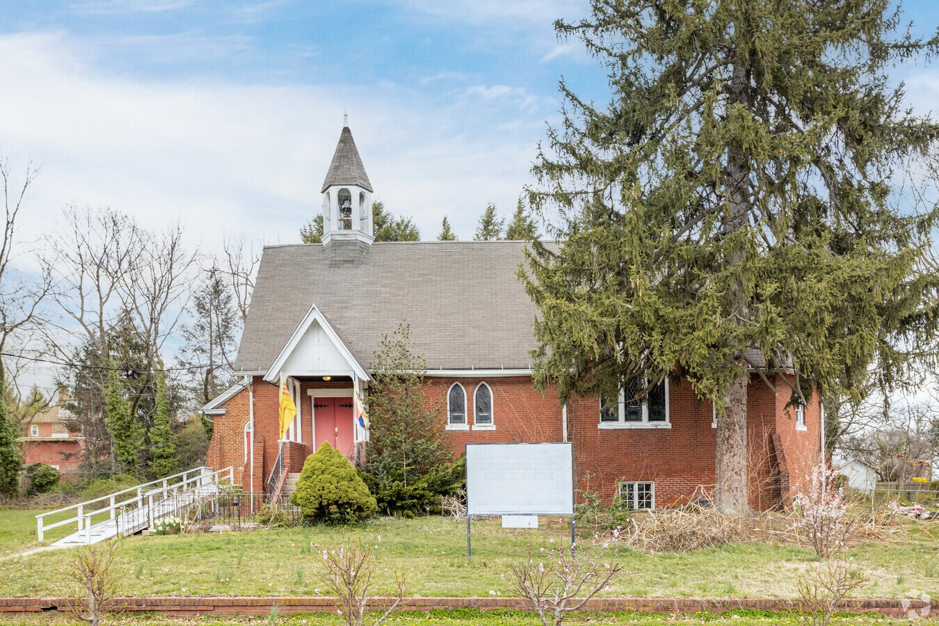 41 E Linwood Ave, Maple Shade, NJ 08052