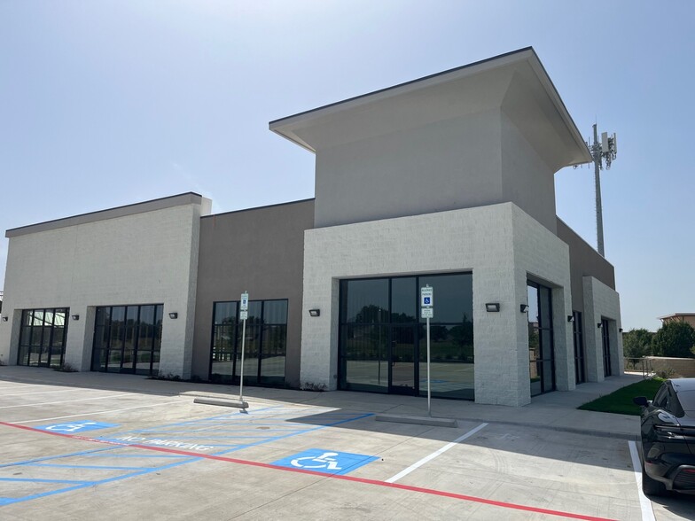 4049 Huffines blvd, Carrollton, TX for lease - Building Photo - Image 1 of 7