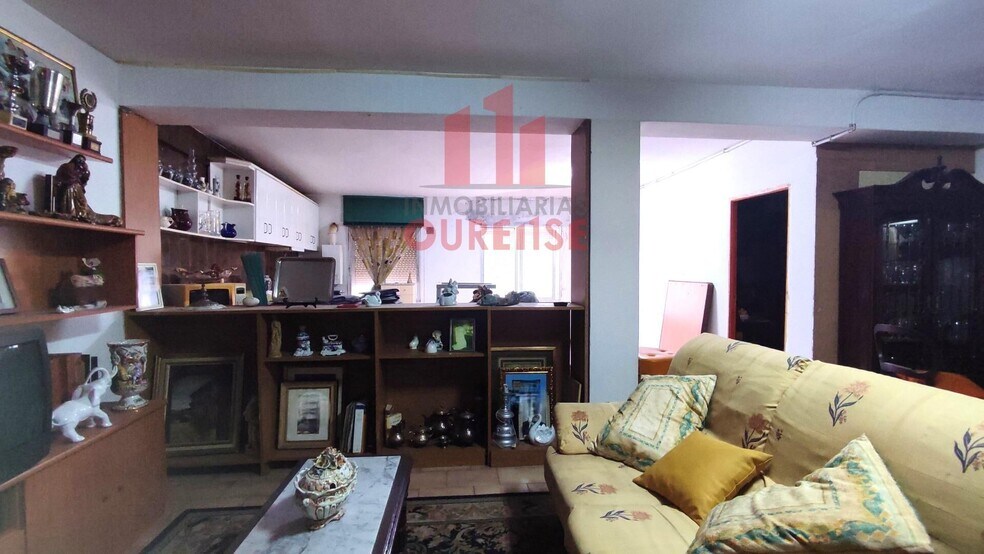 Retail in Ourense for sale - Building Photo - Image 3 of 8