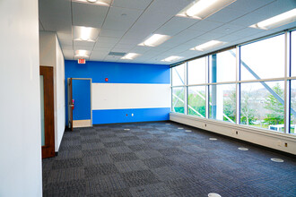 8 Penn Center West, Pittsburgh, PA for lease Interior Photo- Image 2 of 5