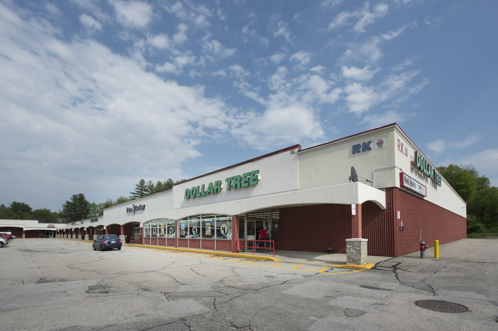 12671271 Hooksett Rd, Hooksett, NH 03106 Hooksett Center