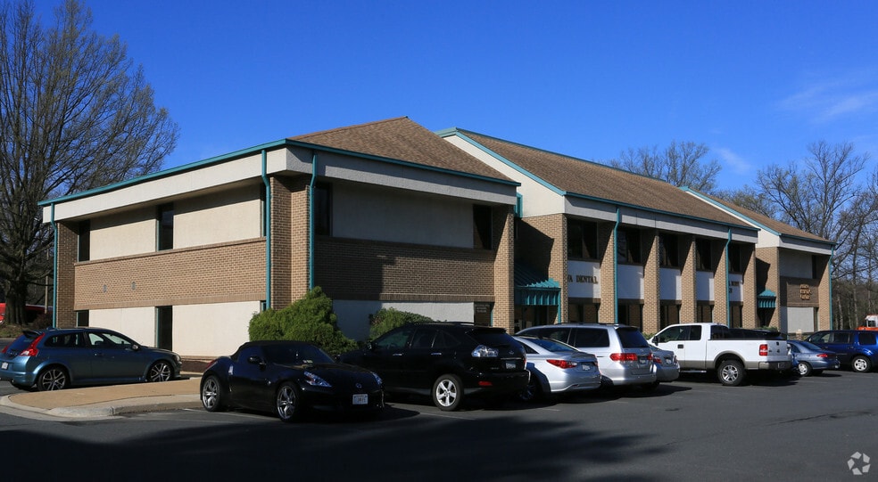 11870-11872 Sunrise Valley Dr, Reston, VA for lease - Primary Photo - Image 2 of 7