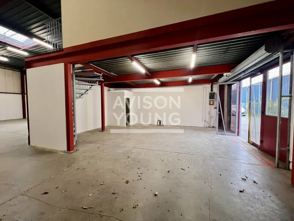 Flex in Champigny-sur-Marne for lease Interior Photo- Image 1 of 11