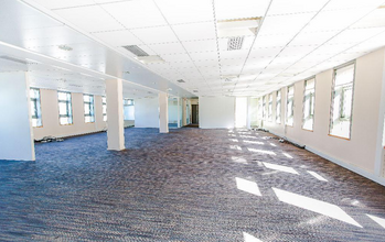 Office in Rueil-Malmaison for lease Interior Photo- Image 2 of 2