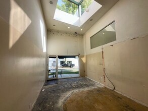 625 Montana Ave, Santa Monica, CA for lease Building Photo- Image 2 of 6