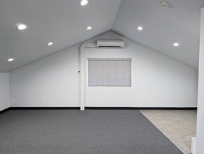 105 Washington Blvd, Algona, WA for lease Interior Photo- Image 2 of 14