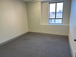 121 S Broadway Ave, Tyler, TX for lease Interior Photo- Image 2 of 4
