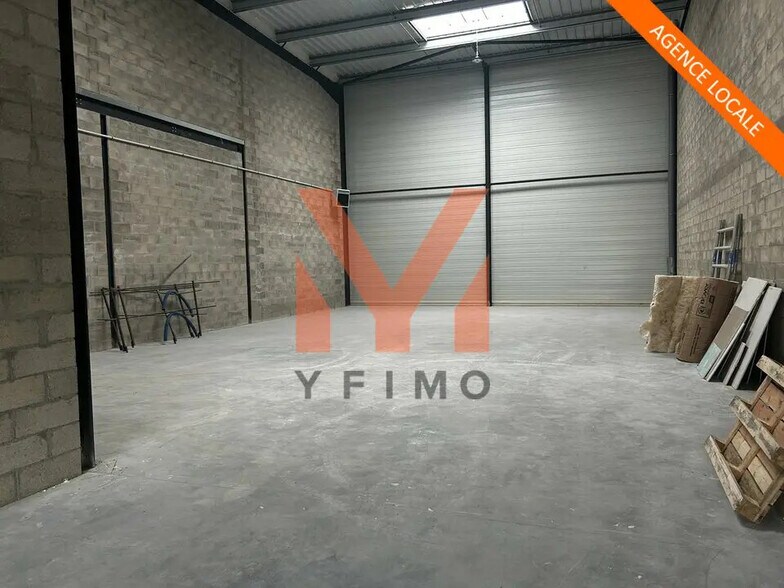 Flex in Buchelay for sale - Interior Photo - Image 1 of 5