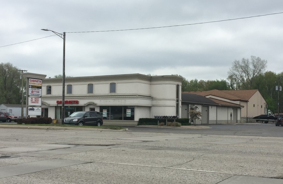 7675 Highland Rd, Waterford, MI for sale - Building Photo - Image 3 of 20