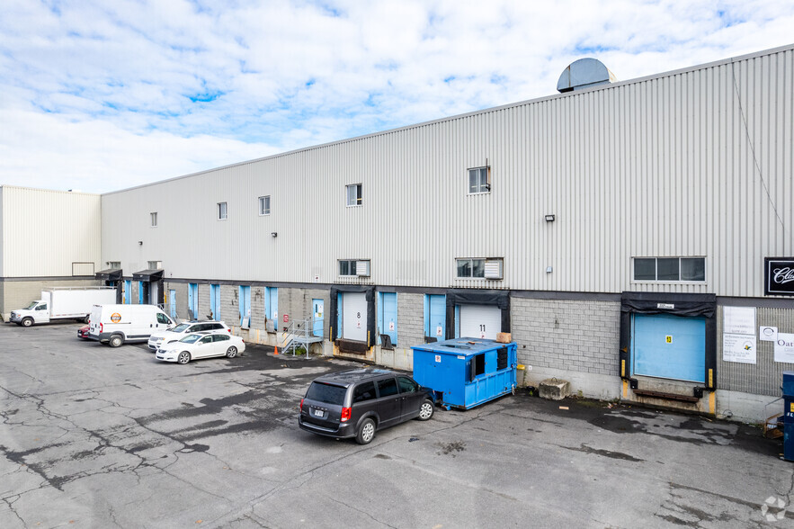 8211-8247 17e Av, Montréal, QC for lease - Building Photo - Image 3 of 5