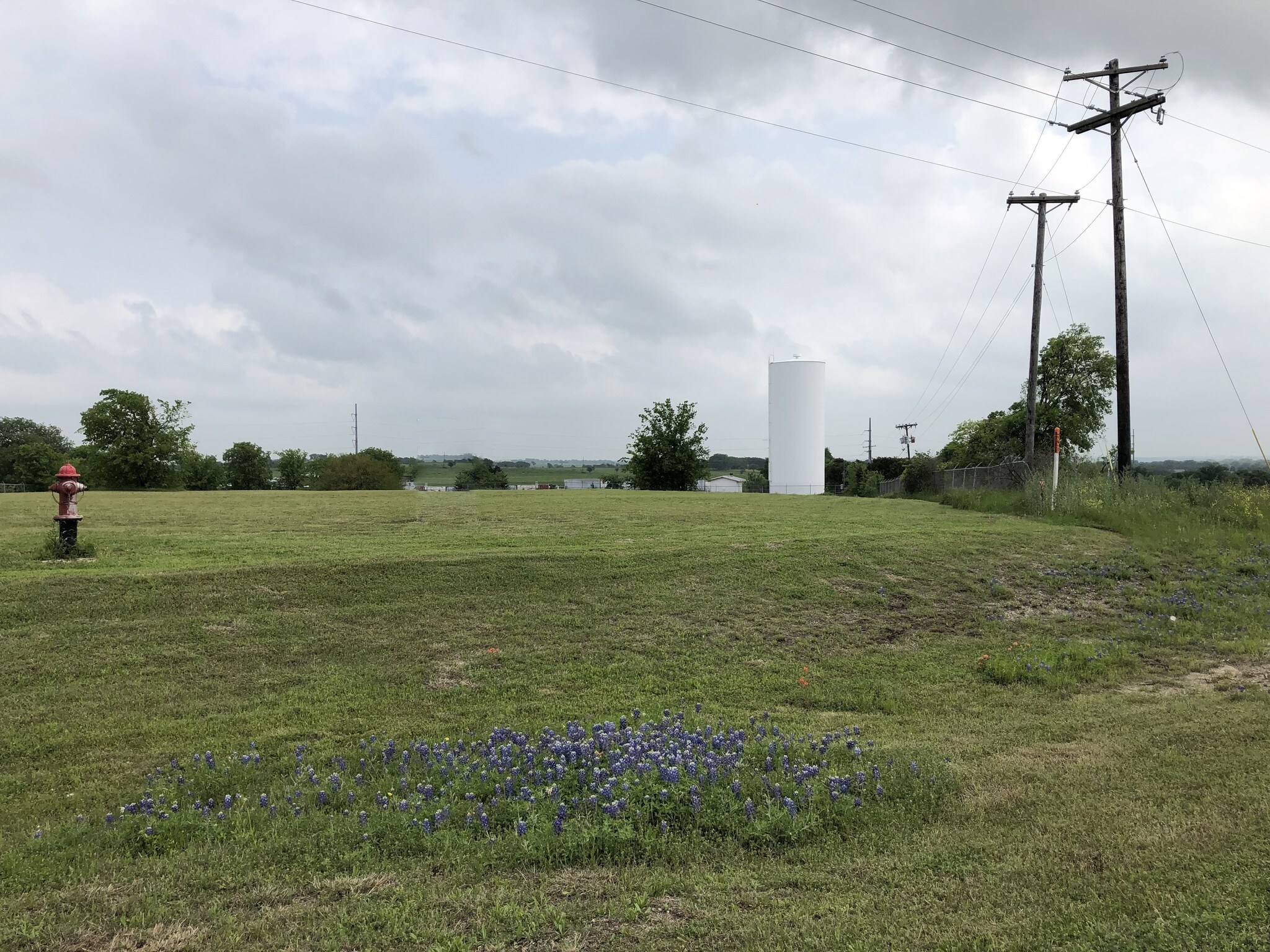 813 N Frontage Rd, Lorena, TX for sale Primary Photo- Image 1 of 1