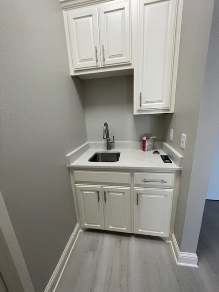 4859 Shed Rd, Bossier City, LA for lease - Interior Photo - Image 3 of 17