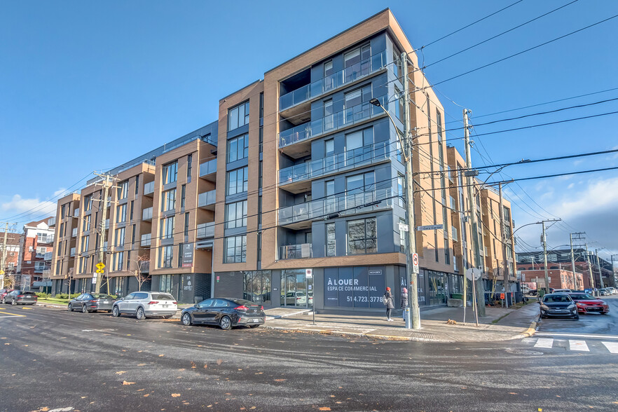 250 Rue Gary-Carter, Montréal, QC for lease - Building Photo - Image 3 of 22