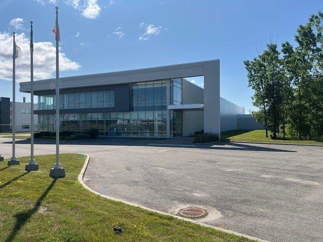 4160 Hwy Desserte Sud Laval (A-440), Laval, QC for sale - Building Photo - Image 2 of 10