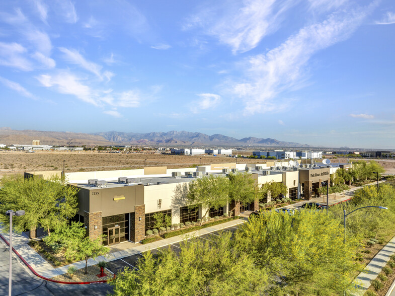 7255 S Tenaya Way, Las Vegas, NV for lease - Building Photo - Image 1 of 9