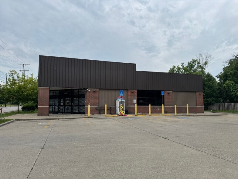 2966 E 116th St, Cleveland, OH for lease - Building Photo - Image 2 of 3