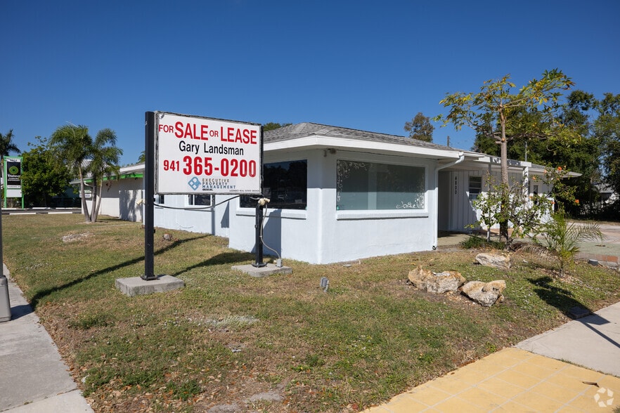 4800 Manatee Ave, Bradenton, FL for lease - Primary Photo - Image 1 of 6