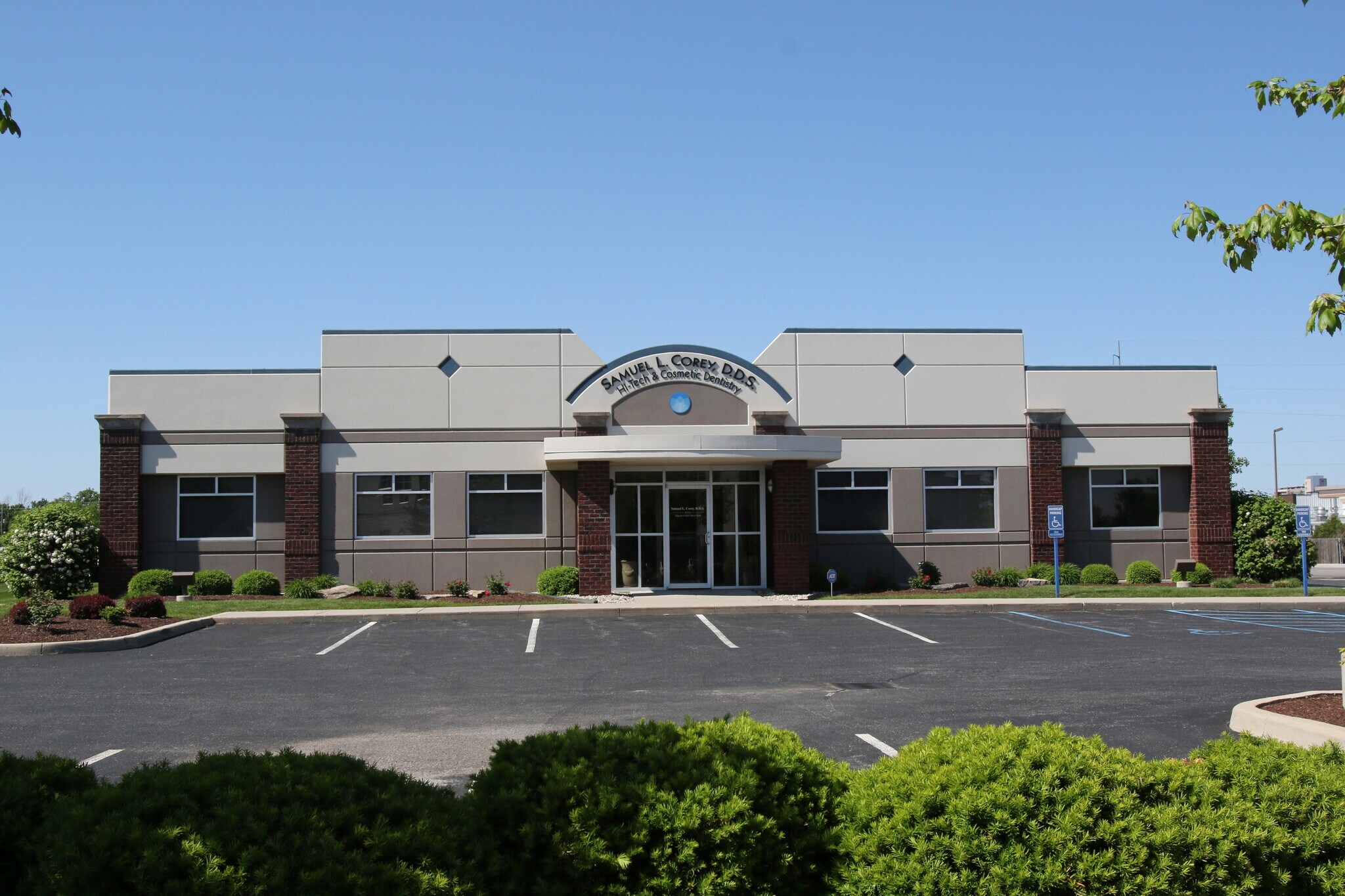 10216 Dupont Circle East, Fort Wayne, IN for sale Building Photo- Image 1 of 1