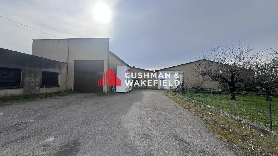 Flex in Grisolles for sale - Building Photo - Image 2 of 5