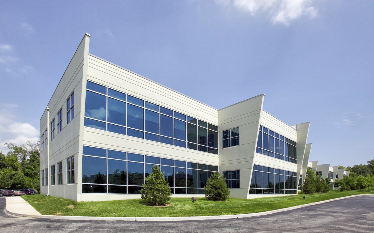 13421 Manchester Rd, Saint Louis, MO for lease Building Photo- Image 1 of 3