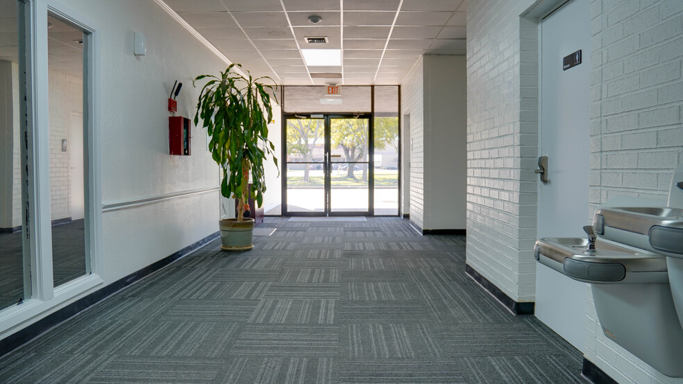 3800 Highway 365, Port Arthur, TX for lease - Interior Photo - Image 3 of 5