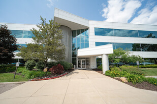 Farmington Hills Corporate Center II - Convenience Store