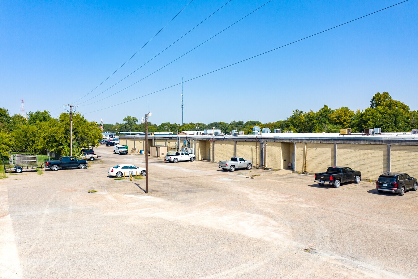 920 N Valley Mills Dr, Waco, TX 76710