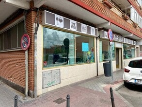 Retail in Fuenlabrada, Madrid for lease Building Photo- Image 2 of 9