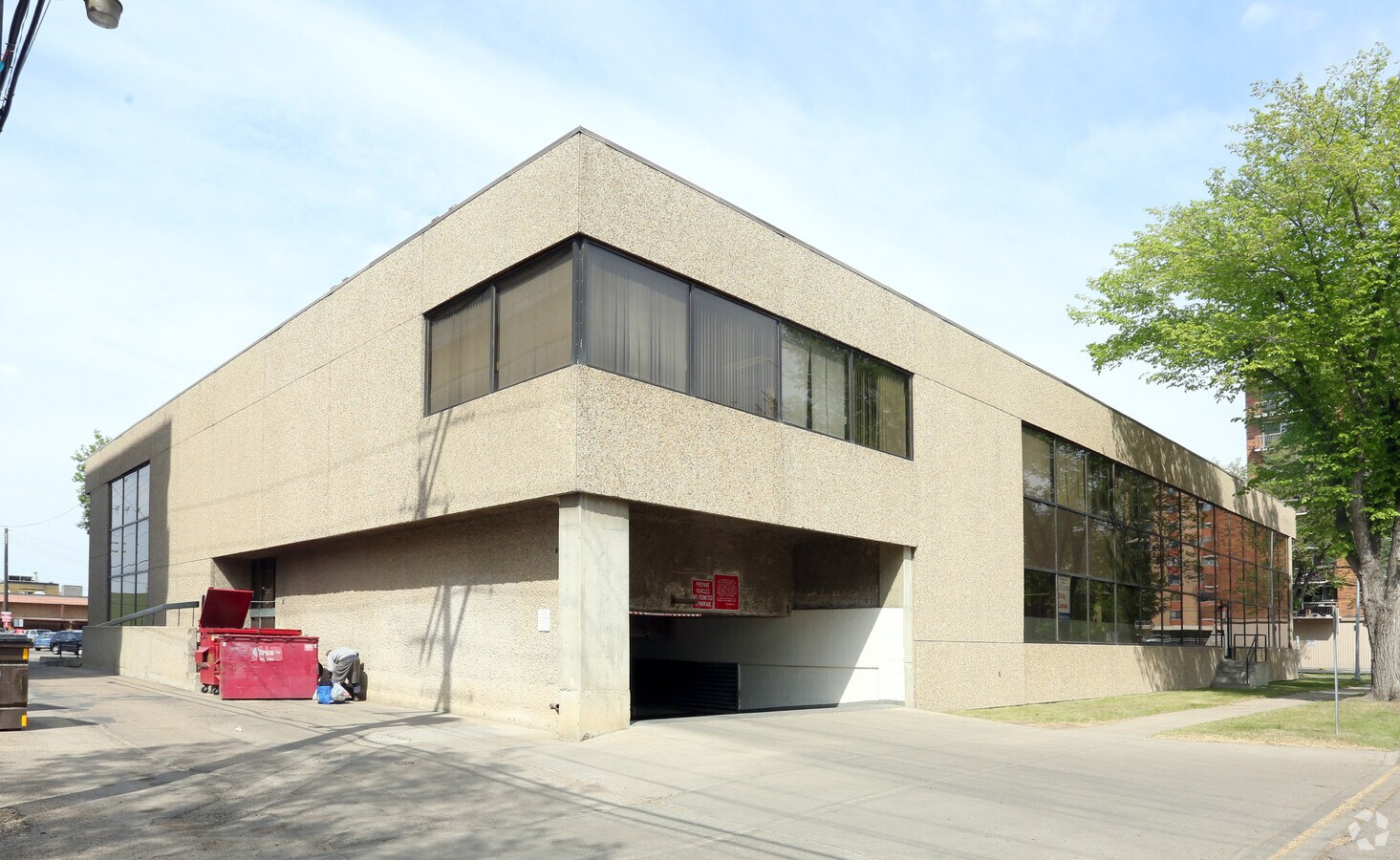 12315 Stony Plain Rd NW, Edmonton, AB T5N 3Y8 Place 123