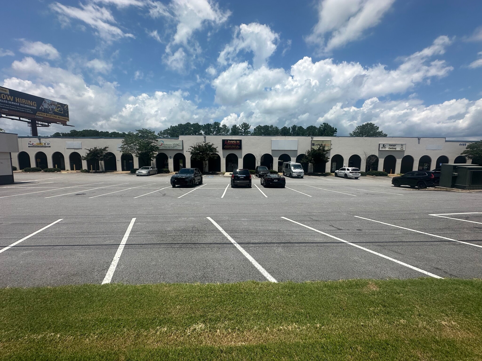 4477 Fulton Industrial Blvd SW, Atlanta, GA for lease Building Photo- Image 1 of 4