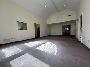 161 S Main St, Middleton, MA for lease Interior Photo- Image 1 of 5