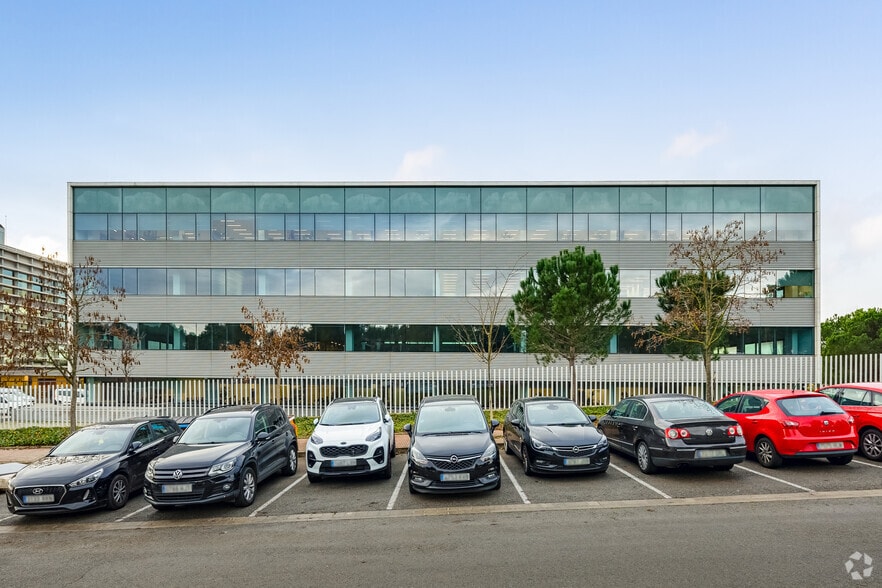 Plaça de Xavier Cugat, 1, Sant Cugat del Vallès, Barcelona for lease - Building Photo - Image 2 of 5