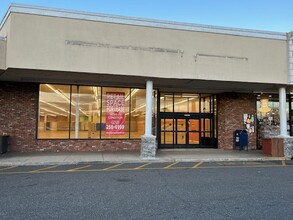 490-520 Hempstead Tpke, West Hempstead, NY for lease Building Photo- Image 1 of 4