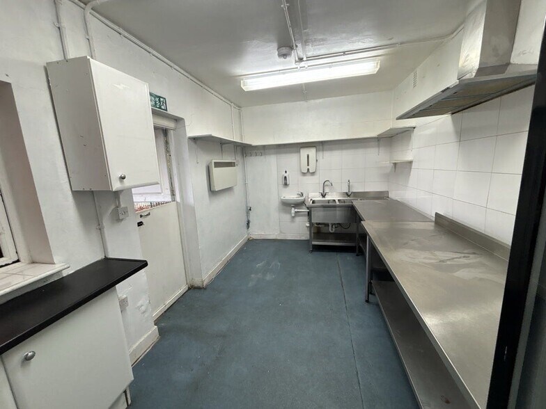 52 Salters Hl, London for lease - Building Photo - Image 3 of 4