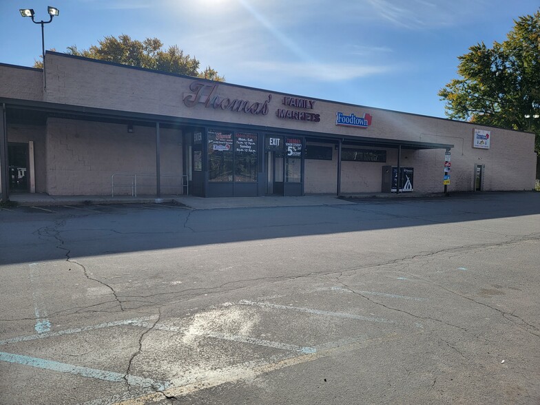 5 Mountain Mall, Shickshinny, PA for lease - Building Photo - Image 1 of 6