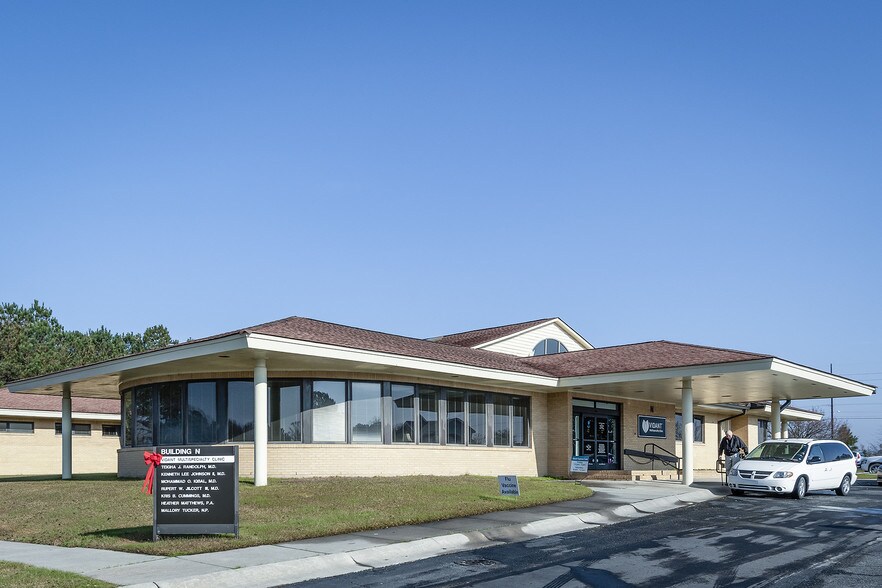 701 Doctors Dr, Kinston, NC, 28501 Portfolio For Sale on