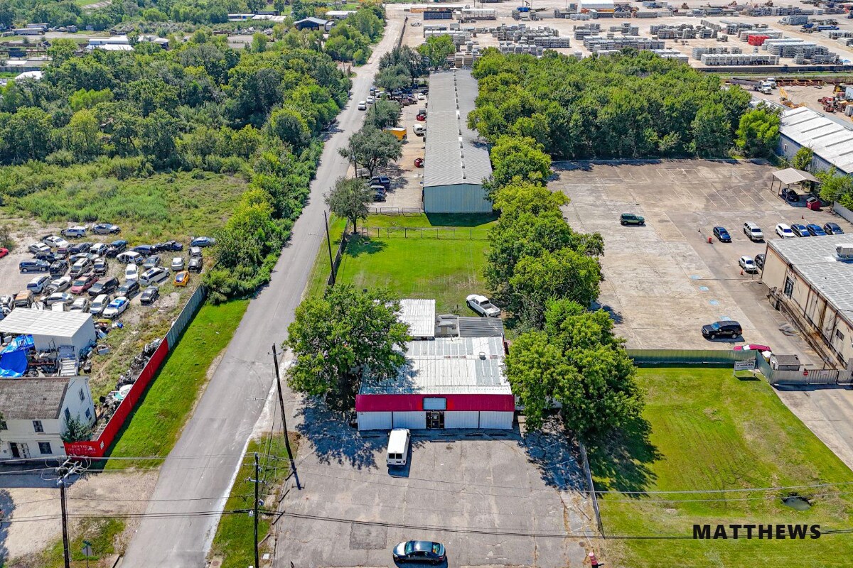 9210 Winkler Dr, Houston, TX for sale Primary Photo- Image 1 of 3