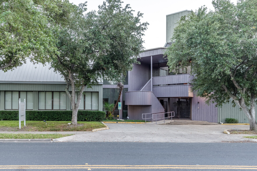 3301 Santa Fe St, Corpus Christi, TX for lease - Building Photo - Image 3 of 25