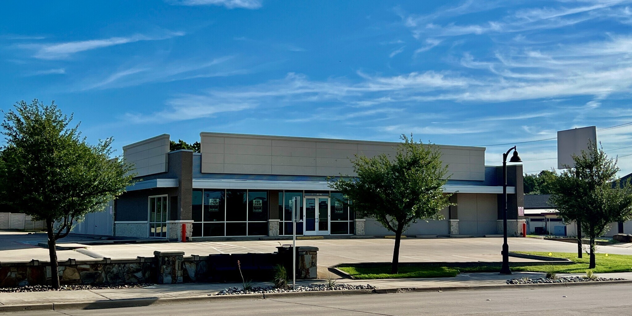 836 W Pipeline Rd, Hurst, TX for lease Building Photo- Image 1 of 19