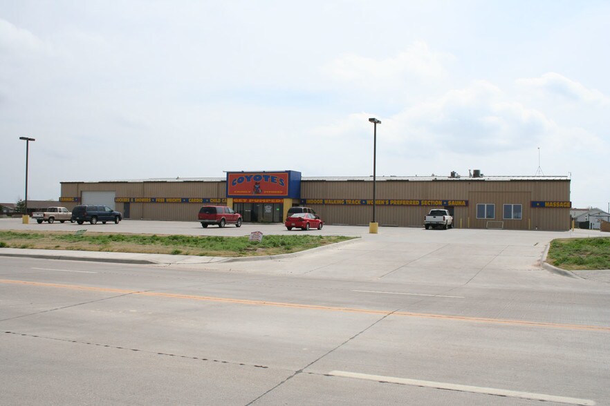 2302 E Mary St, Garden City, KS for sale - Primary Photo - Image 1 of 1