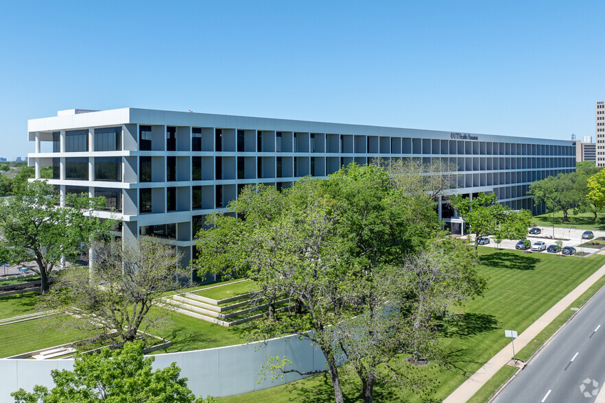 6500 West Loop South, Bellaire, TX for sale - Primary Photo - Image 1 of 1