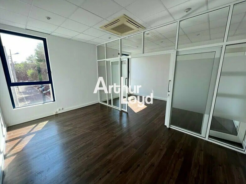 Office in Vallauris for sale - Interior Photo - Image 3 of 4